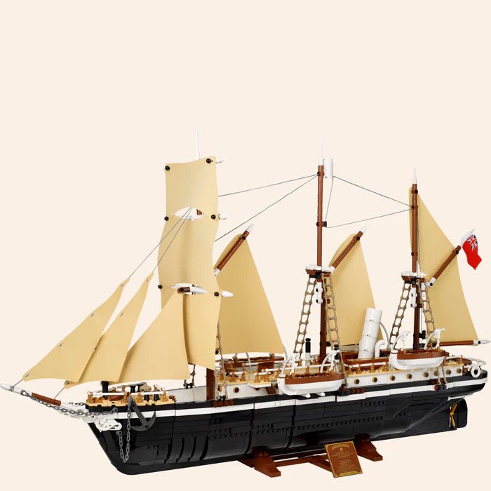 Historic Exploration Ship Building Model - 10335
